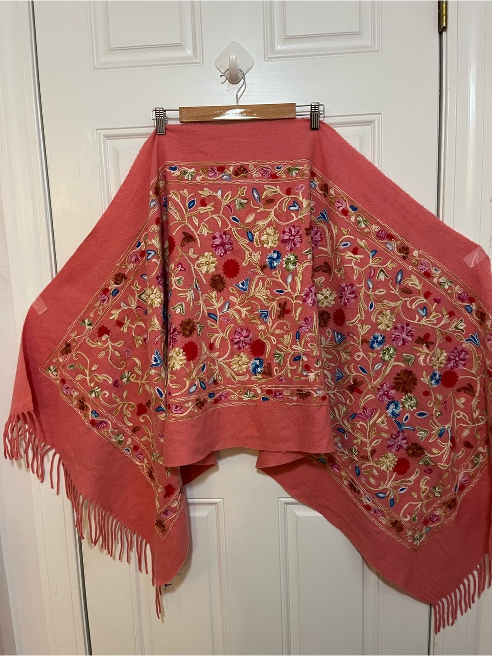 Embroidered Coral Floral Fringe
First 2pics front 
Last 2 pics back